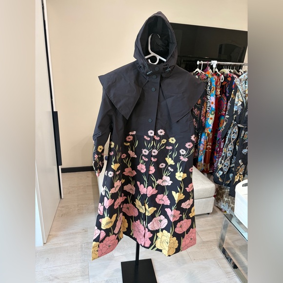 Farm Rio: Black Growing Flowers Raincoat / jacket - Picture 12 of 14